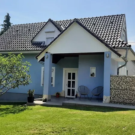 Jenny Vendeghaz Feriehus