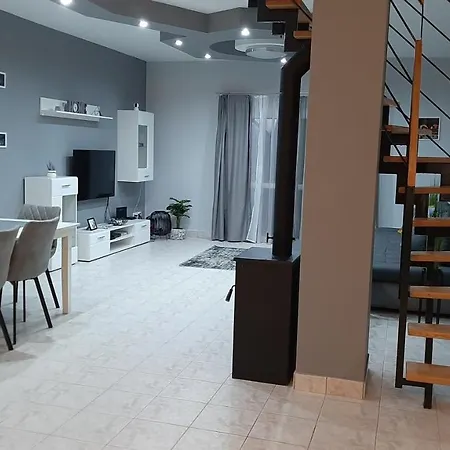 Jenny Vendeghaz Ferienhaus