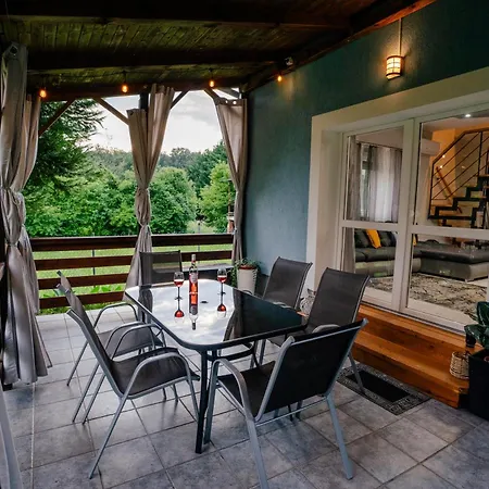 Jenny Vendeghaz Ferienhaus *
