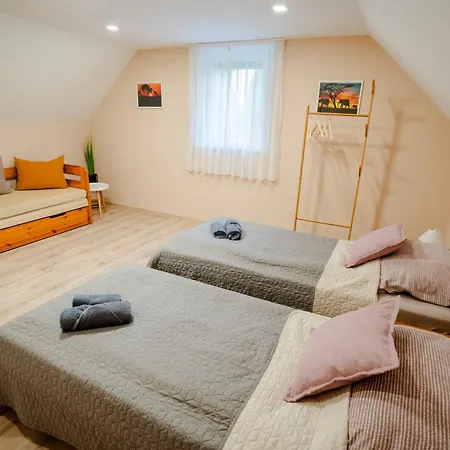 Ferienhaus Jenny Vendeghaz *